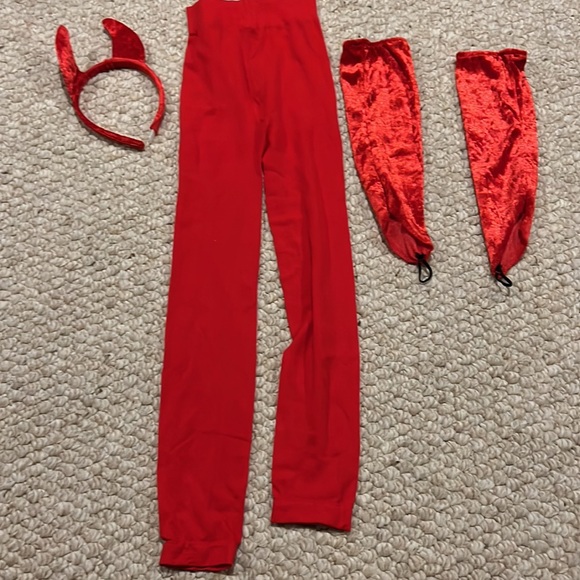 Girls, darling devil Halloween costume - Picture 14 of 15